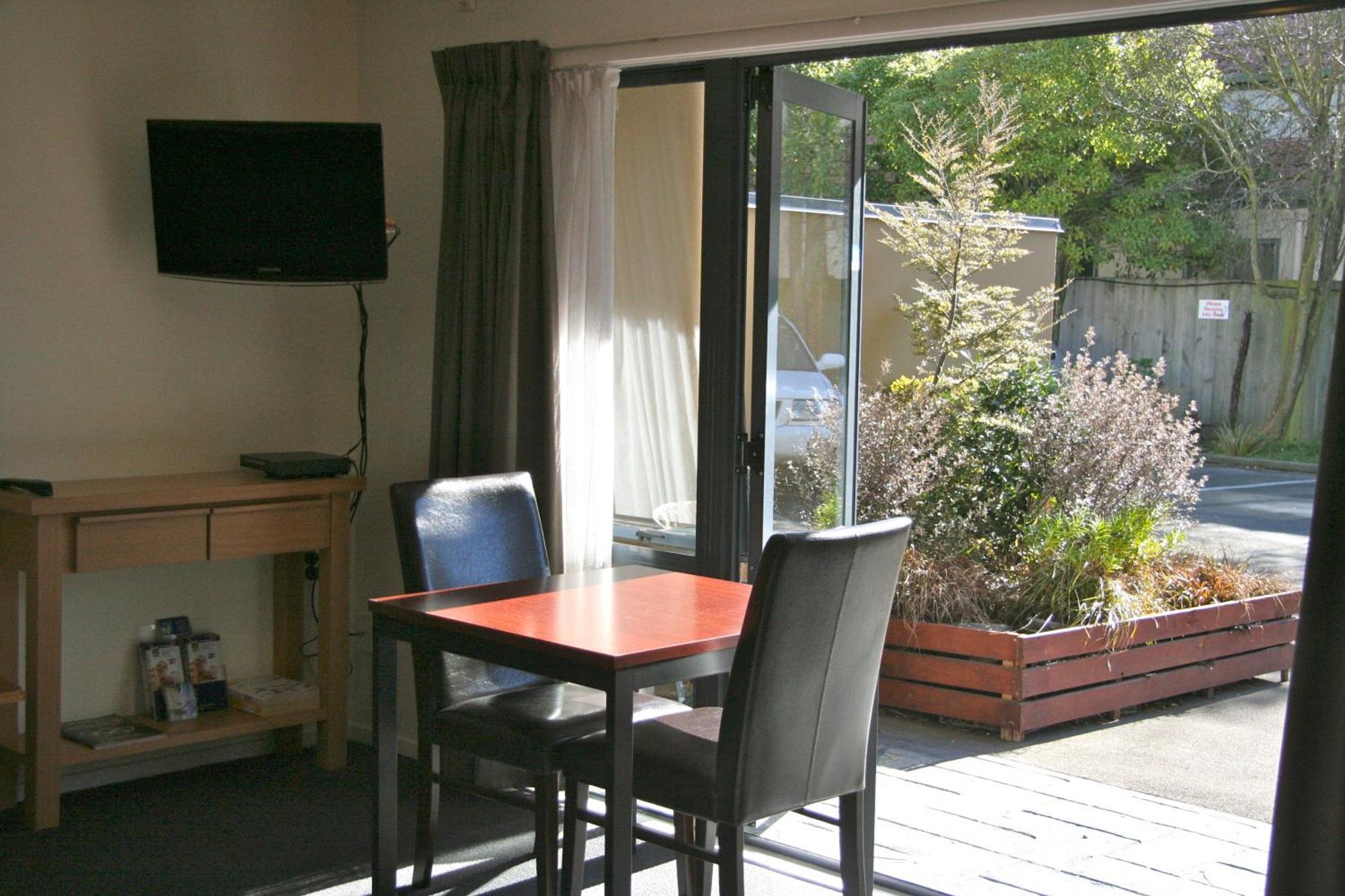 Sherborne Motor Lodge Christchurch Bagian luar foto