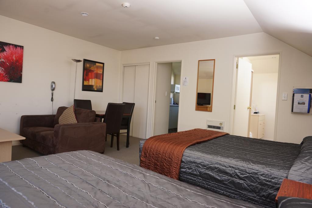 Sherborne Motor Lodge Christchurch Bagian luar foto