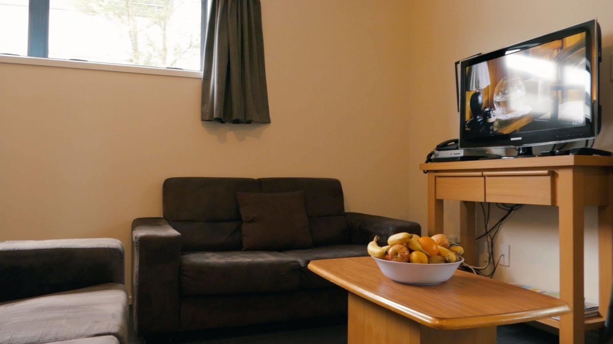 Sherborne Motor Lodge Christchurch Bagian luar foto