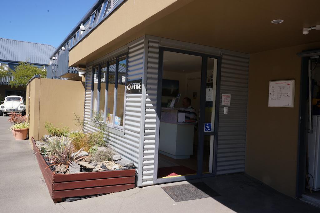 Sherborne Motor Lodge Christchurch Bagian luar foto