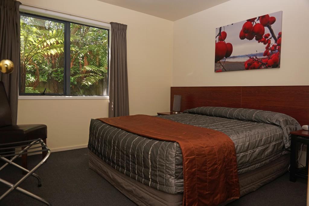Sherborne Motor Lodge Christchurch Bagian luar foto