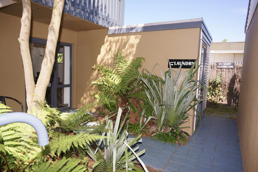 Sherborne Motor Lodge Christchurch Bagian luar foto