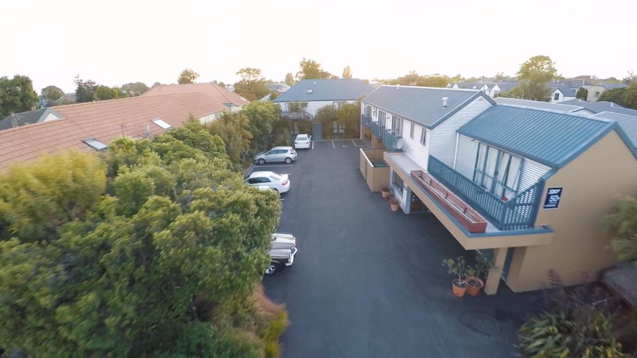 Sherborne Motor Lodge Christchurch Bagian luar foto